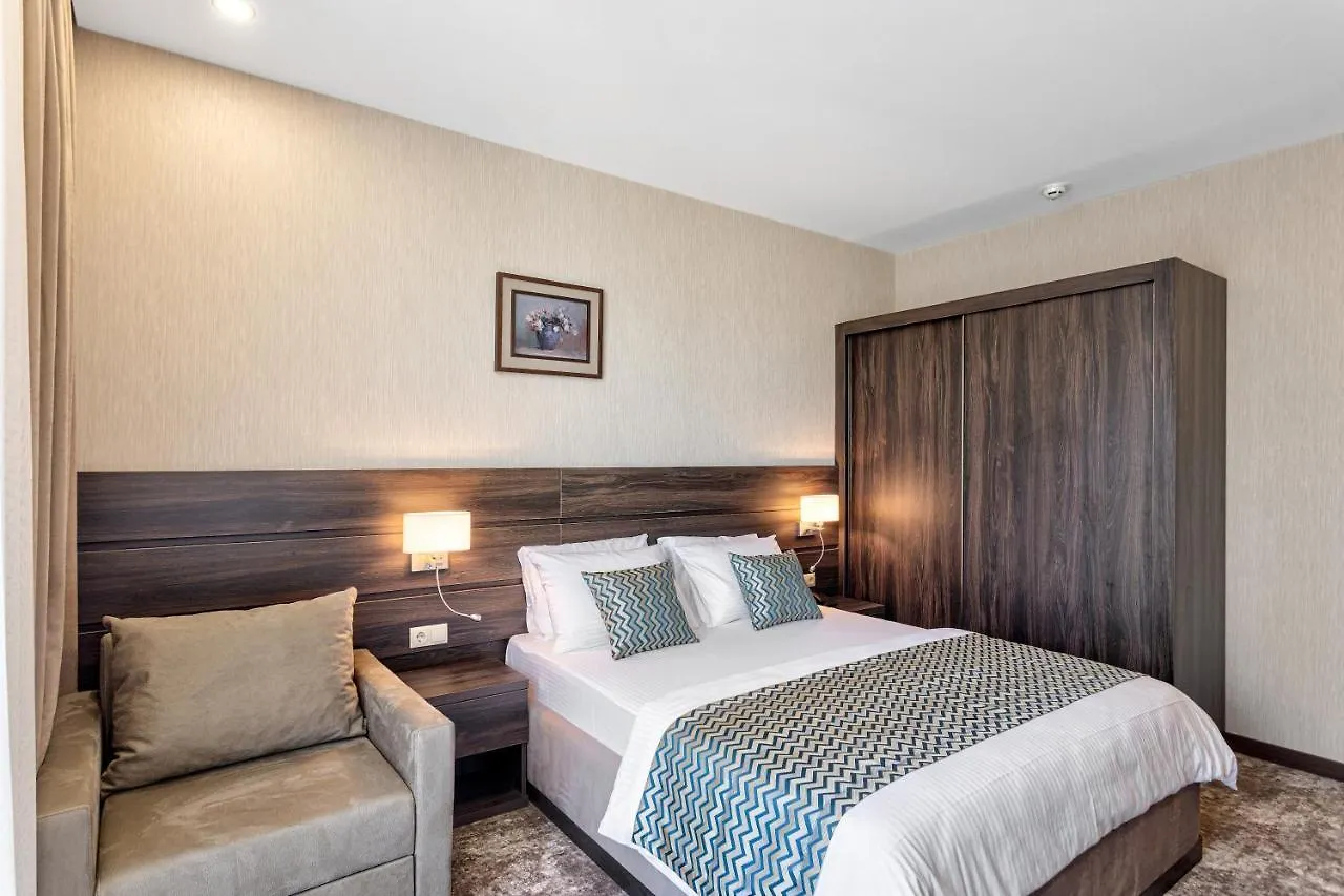Vinum Hotel Tbilisi 4*,  Gruzja